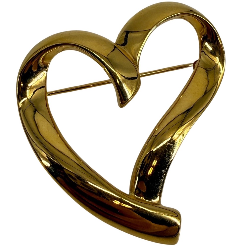 Vintage Trifari Gold Tone Open Heart Brooch Pin Polished Minimalist
